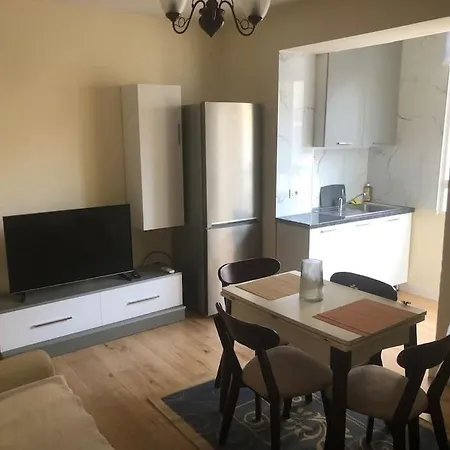 Itan's Lovely Two Bedroom Flat In Center Of Apartment Tirana